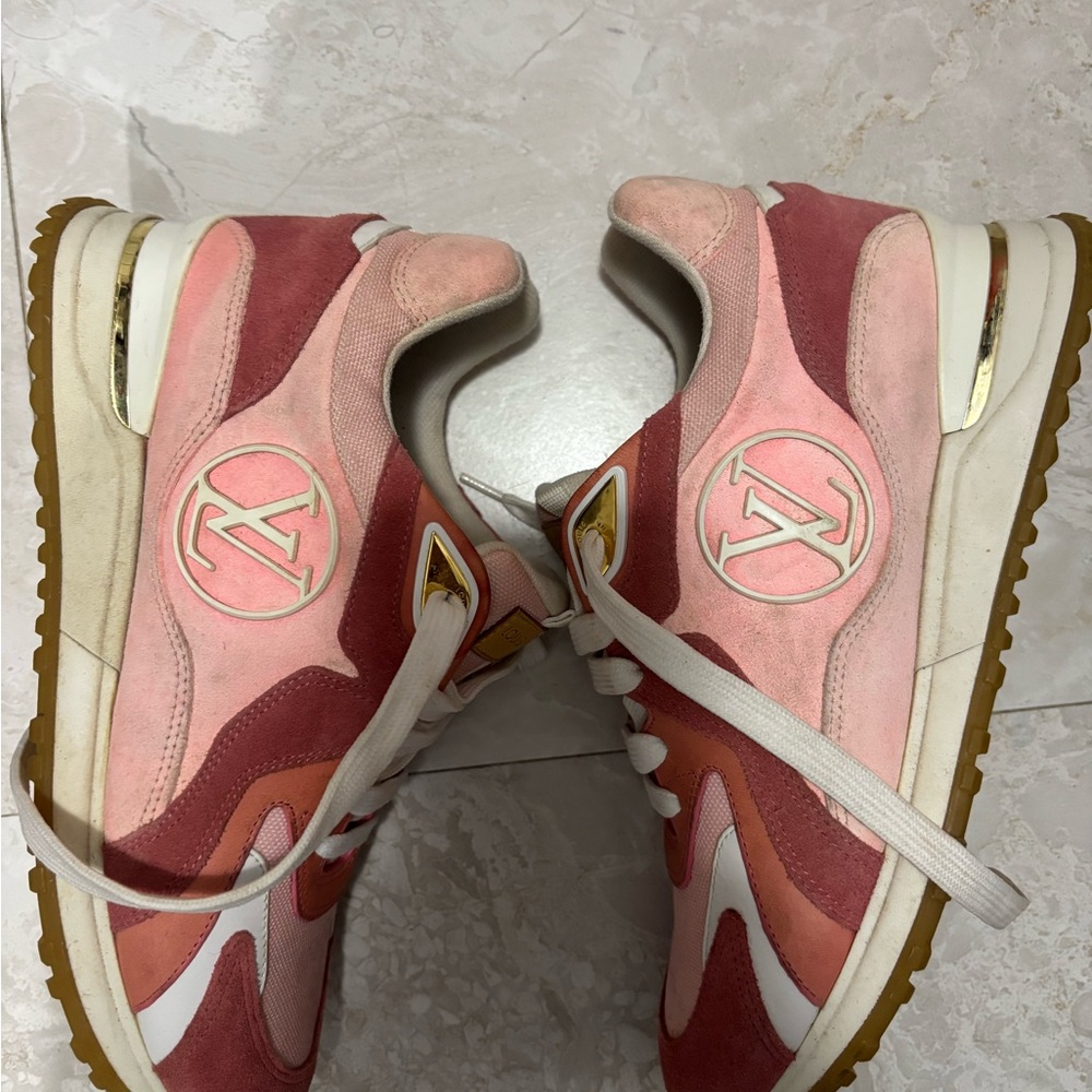 Louis Vuitton Pink & White Suede Mesh Women's Sneaker with Gold Accents - Picture 4 of 6